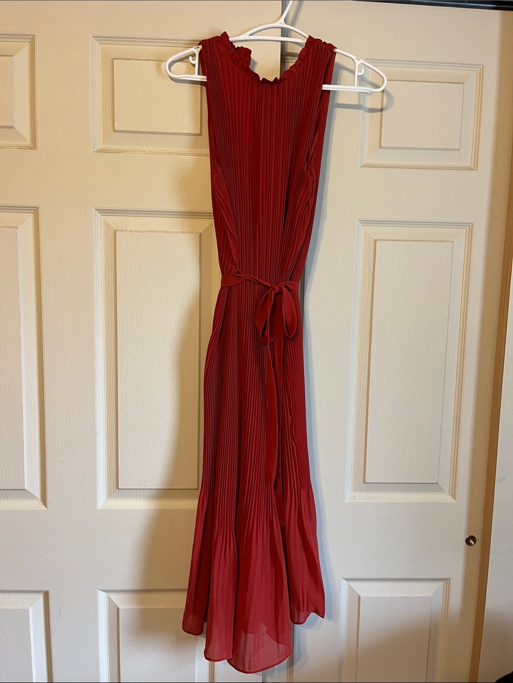 Sleeveless Red Pleated Maxi Dress with Waist Tie